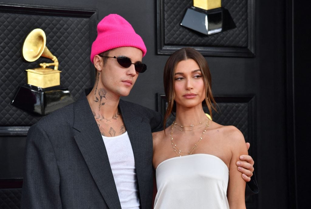0430_haileybieber_01-1024x688-1