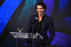 0508_justinbaldoni_01-1024x683-1