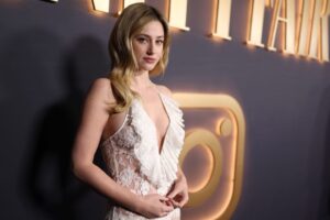 0527_lilireinhart_01-1024x683-1