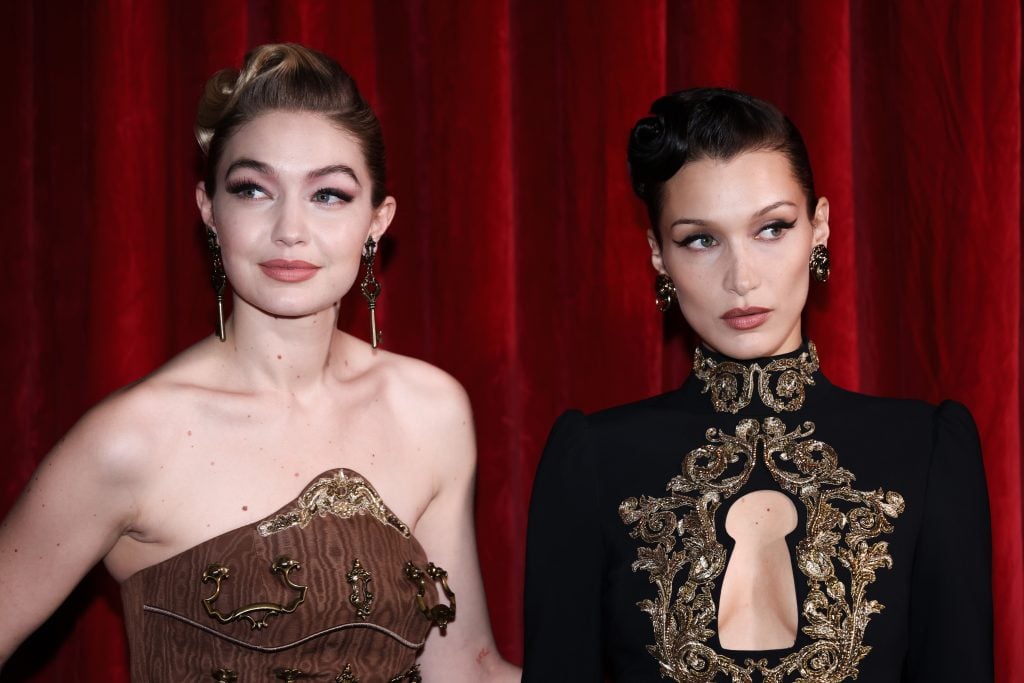 0530_gigihadid_bellahadid_01-1024x683-1