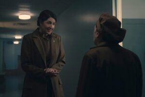 DArcy-Carden-Explains-Her-Handmaids-Tale-Character-Aunt-Phoebe2