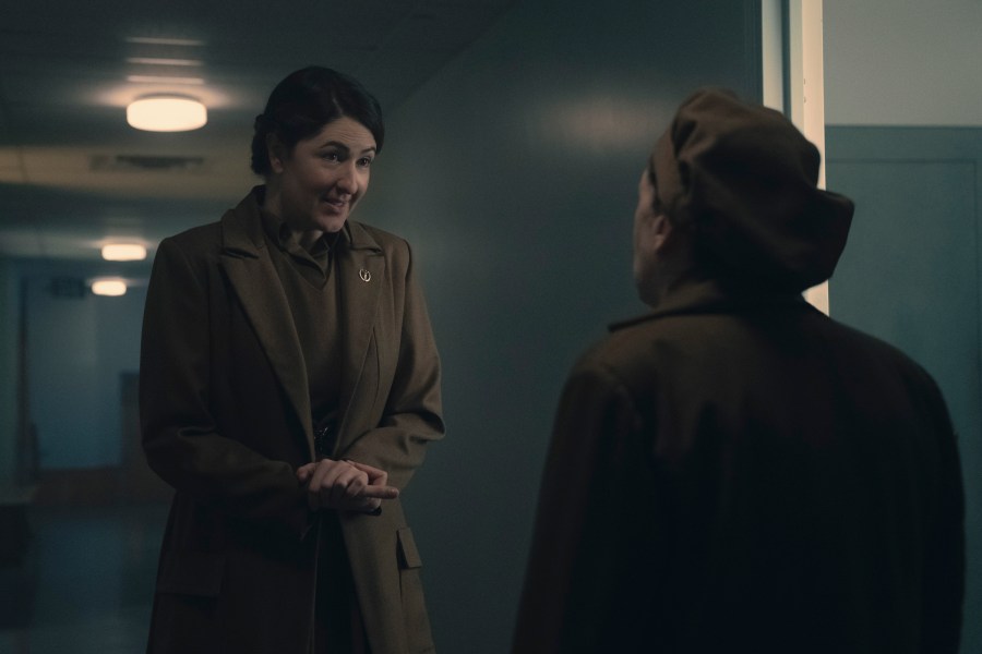 DArcy-Carden-Explains-Her-Handmaids-Tale-Character-Aunt-Phoebe2