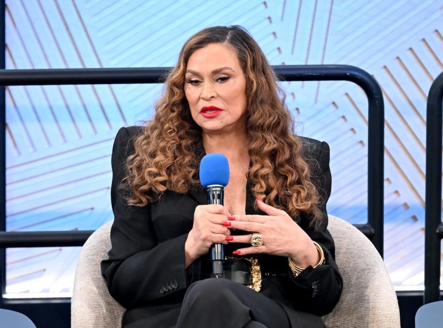 GettyImages-2203878441-Tina-knowles-e1746333617233
