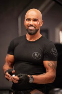 SWAT-Series-Finale-Explained-After-Cancellations77