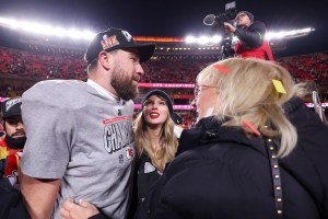 Travis-Kelce-Donna-Kelce-Taylor-Swift-GettyImages-2196123488