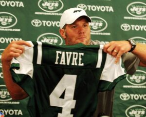 Untold-The-Fall-of-Favre-Recap-From-the-Jenn-Sterger-Sex-Scandal-to-Aaron-Rodgers-Untold_The_Fall_of_Favre_SS_12291186a