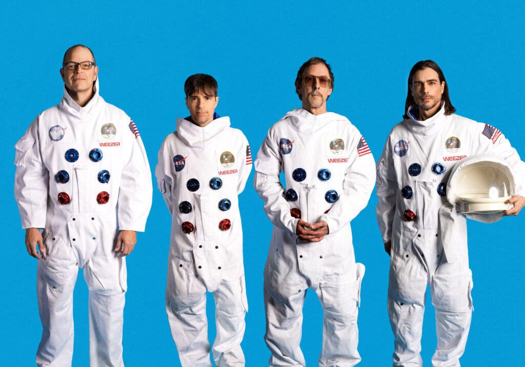 WEEZER-VOYAGE-TO-BLUE-PHOTO-scaled-1
