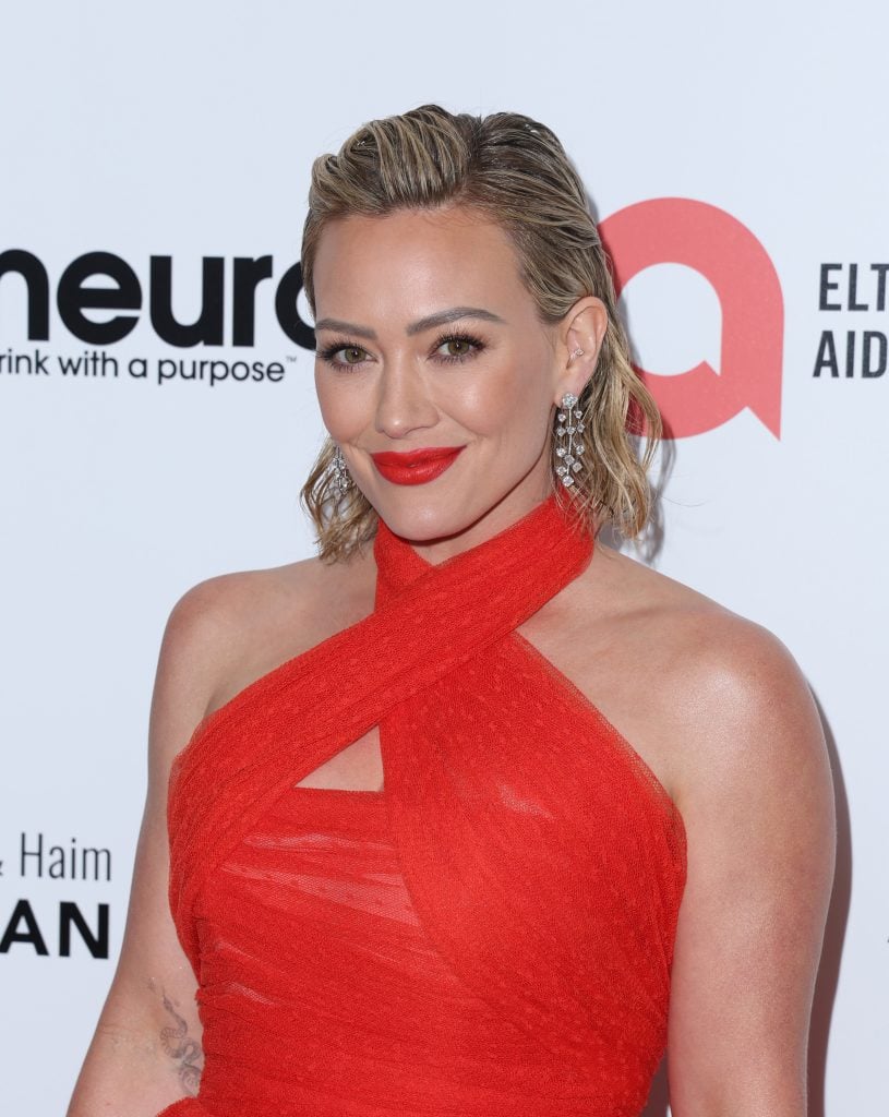 0602_hilaryduff_01-815x1024-1