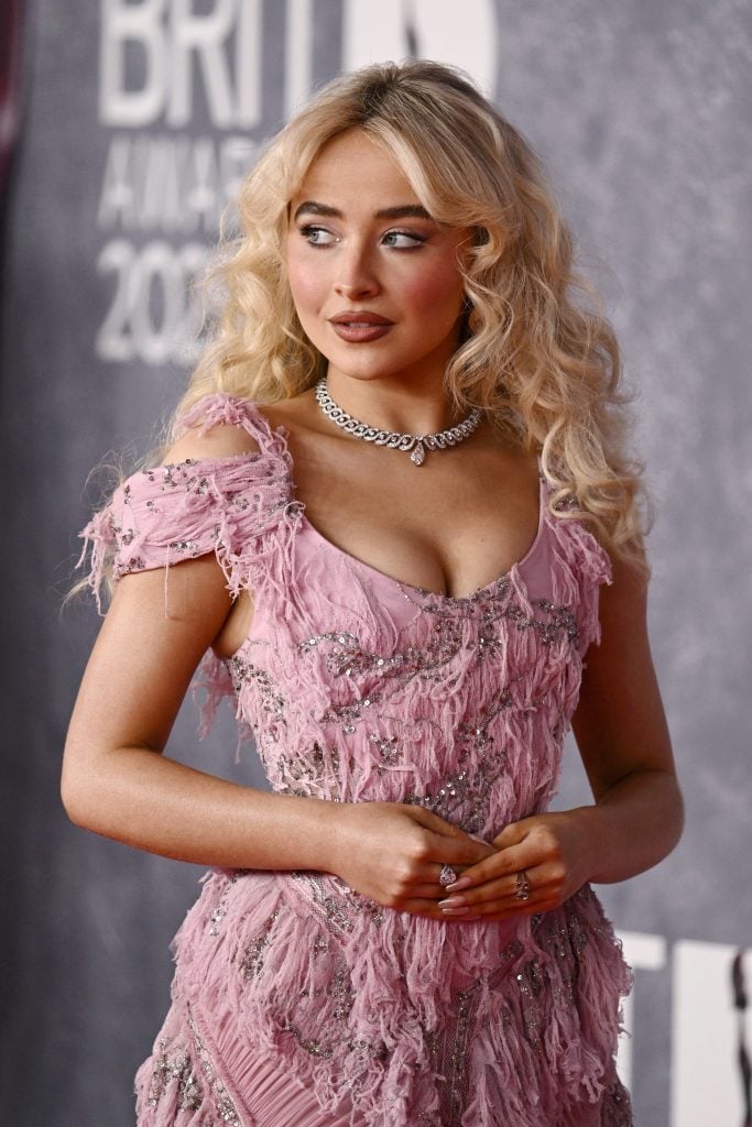 0611_sabrinacarpenter_01-683x1024-1