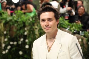 0612_brooklynbeckham_01-1024x683-1