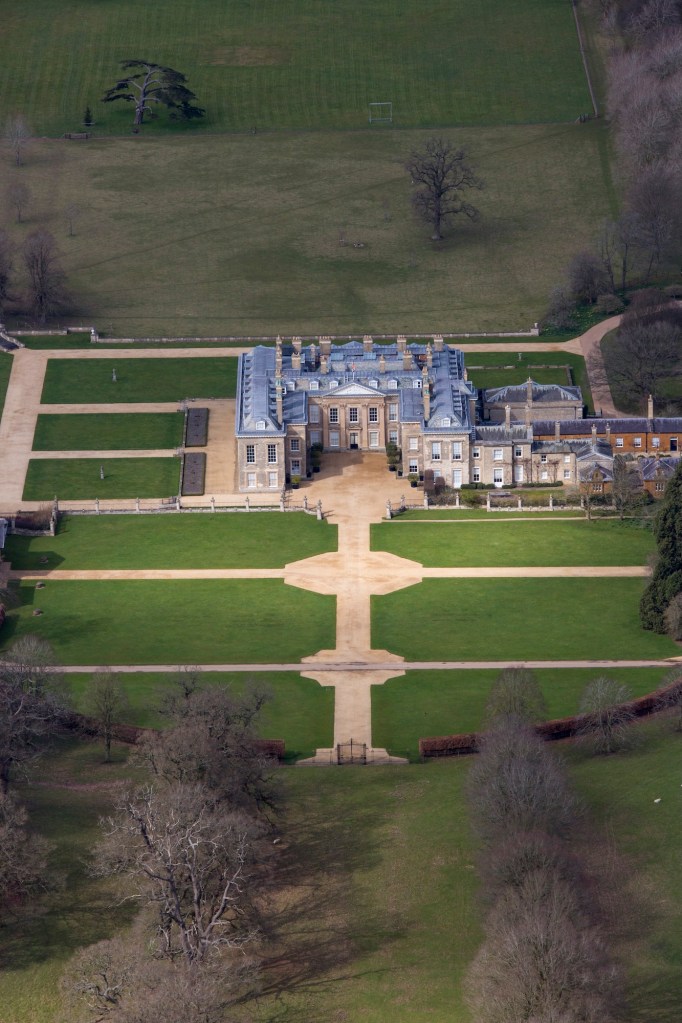 GettyImages-1127560775-Althorp-House