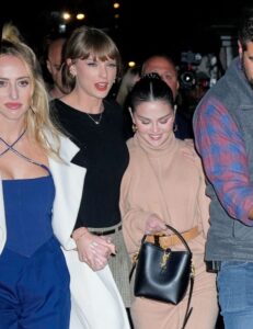 GettyImages-1775451037-Brittany-Mahomes-Taylor-Swift-Selena-Gomez-e1748758132642