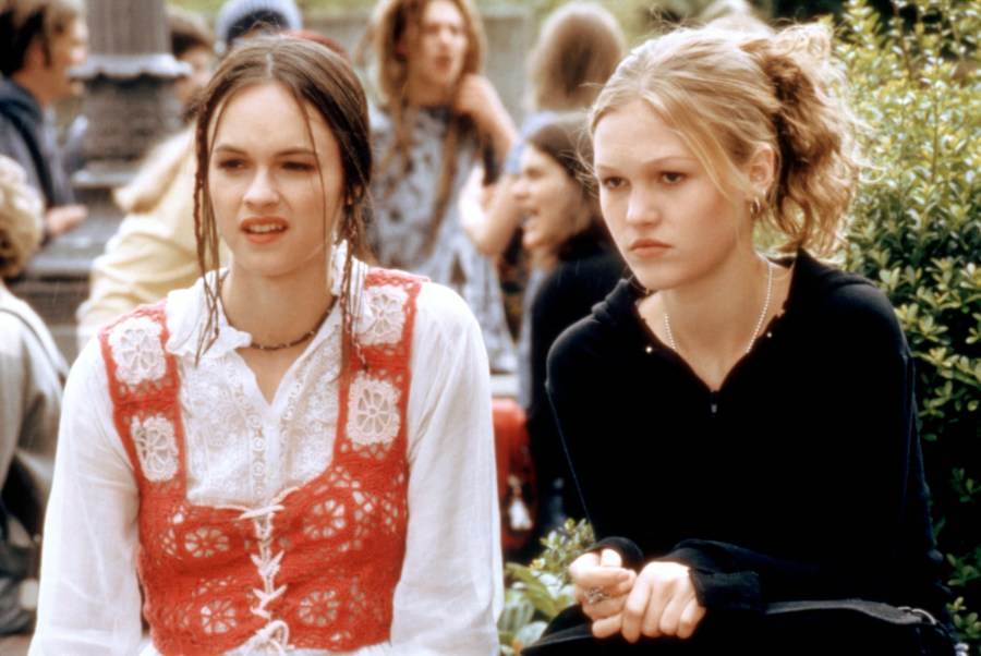 MSDTETH_EC009-Larisa-Oleynik-Julia-Stilea-10-Things-I-Hate-About-You