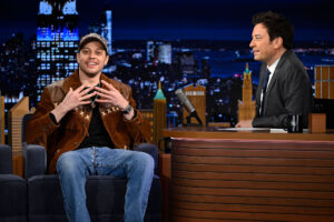 Pete-Davidson-The-Tonight-Show-Starring-Jimmy-Fallon