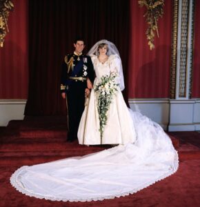Princess-Diana-Handwritten-Letter-Reveals-Her-Mindset-2-Days-After-King-Charles-Wedding