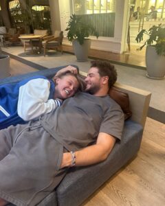 chris-hughes-jojo-siwa-get-cozy